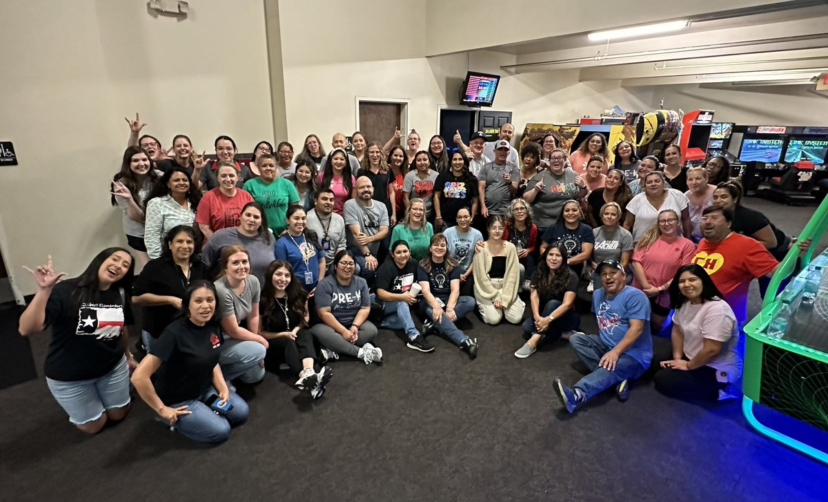 Chief_Grizzly_'s tweet photo. We had a super fun time building relationships and having fun while bonding with new @fmgilbert staff members! Whirleyball and lasertag ignited the competitive spirit among all of our team members! 🔥 #IgniteIrvingISD #BestYearEver https://t.co/8yo3Wfzthk