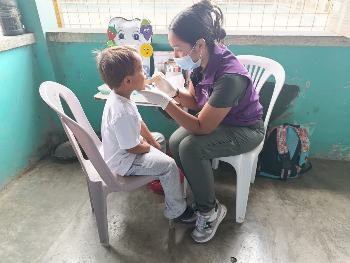 Salud_Guayas's tweet photo. #Samborondón | En el marco de la Estrategia Ecuador Crece sin Desnutrición Infantil en comunidades de difícil acceso en el recinto #Potrerillo se realizó una brigada médica, odontológica, vacunación además de asesorías de #AlimentaciónSaludable.
#ElNuevoEcuadorResuelve https://t.co/Mnr6tVMnUu
