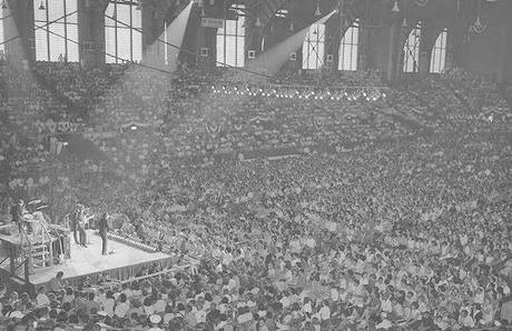 LiterateIndy's tweet photo. The Beatles at the 1964 #IndianaStateFair 

Twist And Shout
You Can't Do That
All My Loving
She Loves You
Things We Said Today
Roll Over Beethoven
Can't Buy Me Love
If I Fell
I Want To Hold Your Hand
Boys
A Hard Day's Night
Long Tall Sally https://t.co/JKVL9jX6RM