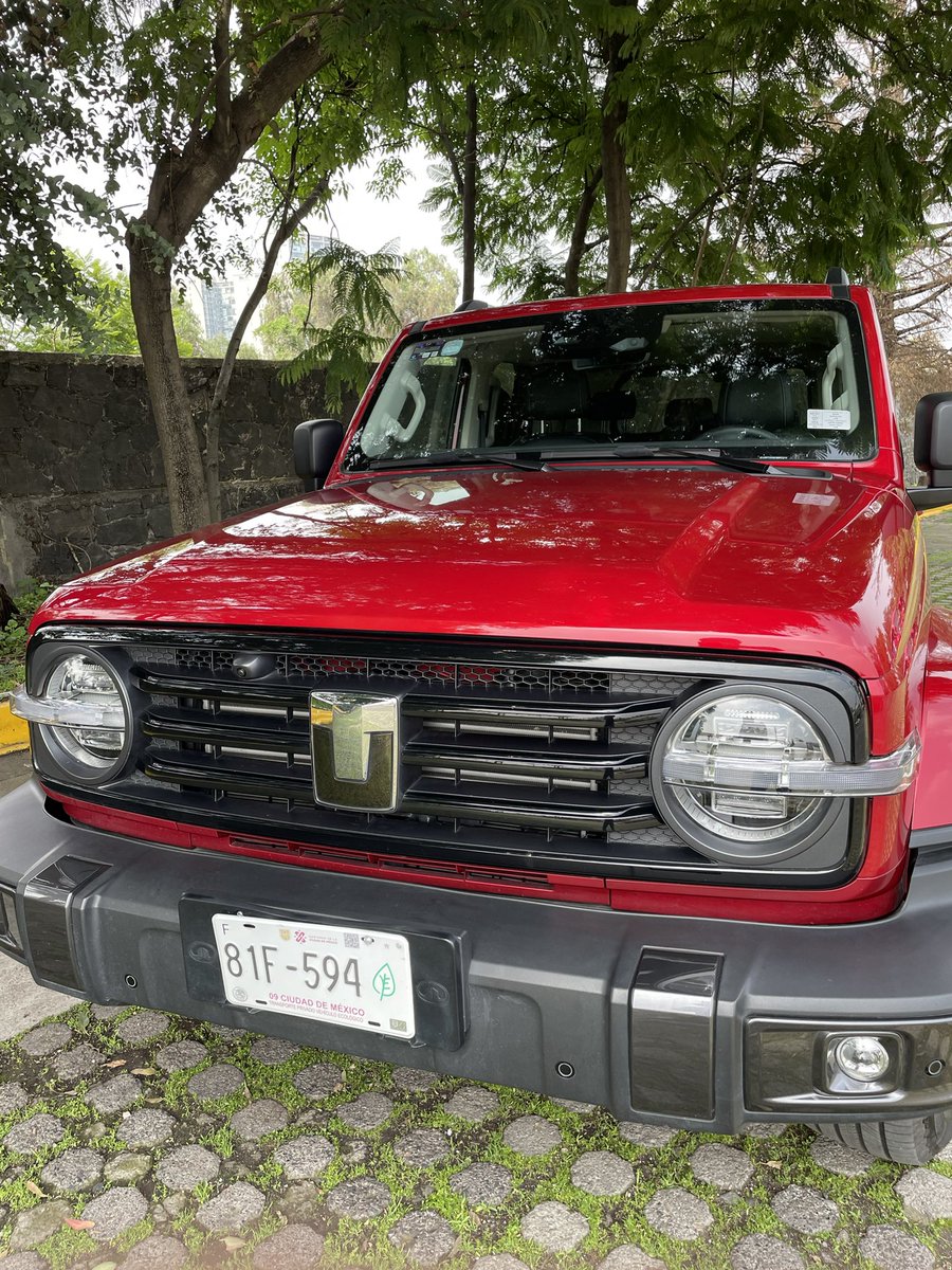 Luis Manuel López (@chacho_lml) on Twitter photo #NowDriving nuevo TANK 300 es el 4x4 híbrido de <a href="/GWM_Mexico/">GWM México</a>. En otro color el diseño no es tan atractivo como en este rojo, pero sí que tiene buenas cualidades. Muy buena marcha en terraceria y caminos muy dañados, alta economía de combustible y buen confort. Es un 4x4 que no da #NowDriving nuevo TANK 300 es el 4x4 híbrido de <a href="/GWM_Mexico/">GWM México</a>. En otro color el diseño no es tan atractivo como en este rojo, pero sí que tiene buenas cualidades. Muy buena marcha en terraceria y caminos muy dañados, alta economía de combustible y buen confort. Es un 4x4 que no da