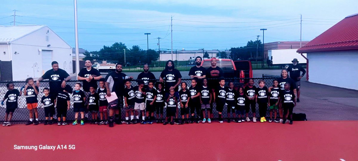 PennsaukenFB's tweet photo. GREAT WAY TO WRAP UP CAMP!! 
PYAA APPRECIATE YOU SHOWING UP  THIS WEEK‼️ BIGGEST CAMP WE EVER  HAD.....OVER 120 KIDS CAME OUT DURING TWO DIFFERENT SESSIONS‼️ 
#FUTUREINDIANS
#CODERED🔴🔴 https://t.co/PywQKs6QzP
