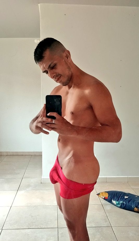 david26206's tweet photo. Rt
.
Que se hace hoy en Buga valle del Cauca???
😈😈😈
https://t.co/FBg4Q7MKYY
#grabemos #onlyfans https://t.co/1EknVO02X5