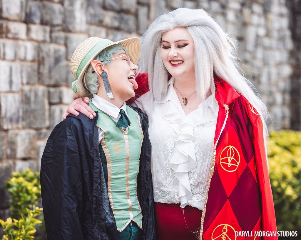 Cosmer_Cosplay's tweet photo. πΈ: @daryllmorganstudios | Eda: @powerhousecosplay | wig: @ardawigs - Rocky Classic
#rainewhispers #rainewhisperscosplay #owlsmovingcastle #toh #theowlhouse #tohcosplay #theowlhousecosplay
#eda #edaclawthorne #edacosplay #katsucon #katsucon2024 https://t.co/f4VFzb99vM
