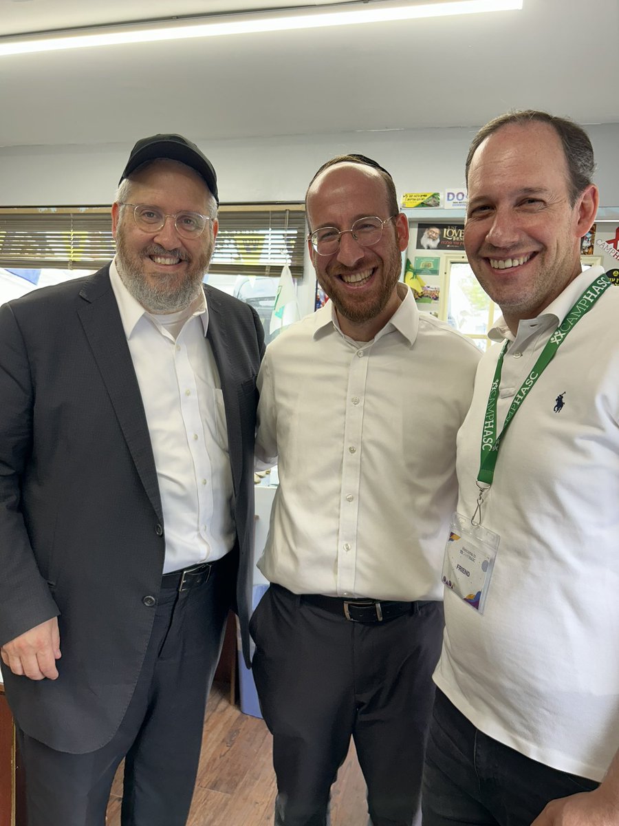 CampHASC's tweet image. Welcome!
Rav @MichaelBashist , #RMTW, Rav Gidon Shoshan @Olami_Global &amp;amp; HaChaver Jonathan Strauss!!