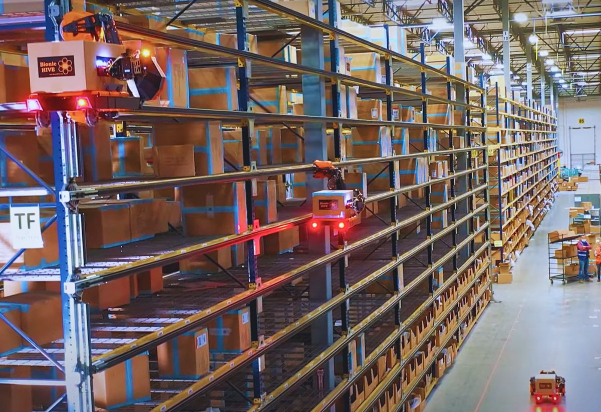 bionichive's tweet image. As your business scales, SqUID scales with you, providing ongoing value without the need for repeated large investments.

#Innovation #BionicHIVE #Robotics #Automation #WarehouseTech