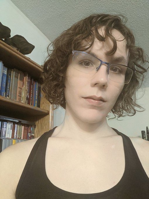 new haircut! https://t.co/Z59ZEVzjeb