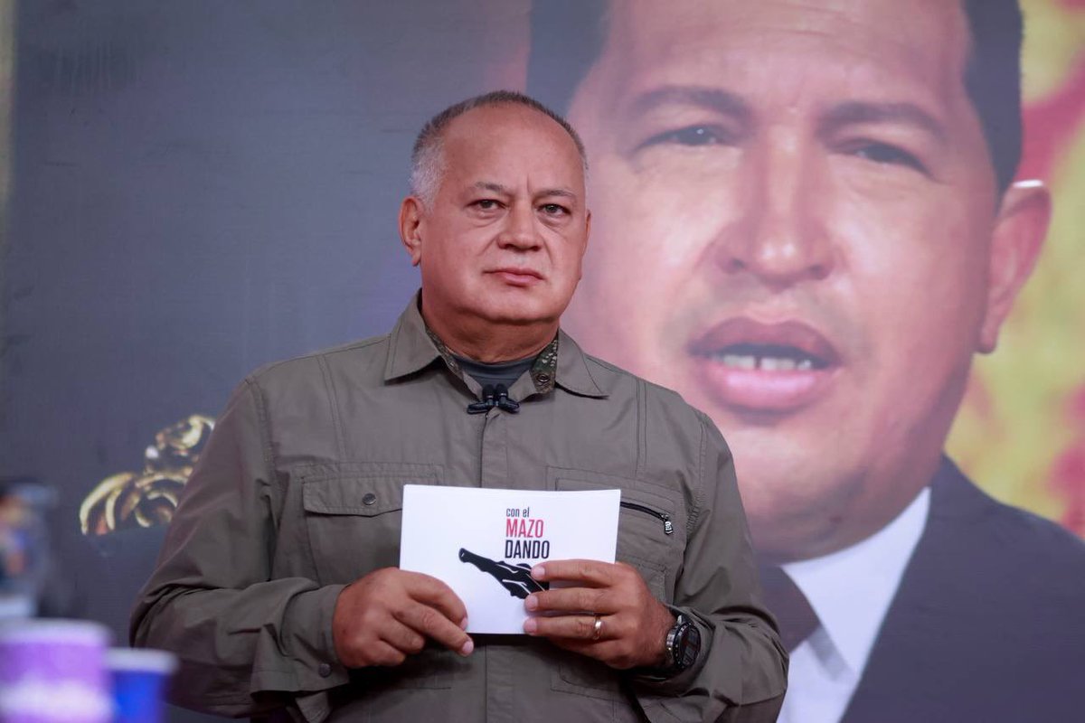 #VenezuelaSeRespeta porque no somos un país que se arrodilla ante ningún imperio y el #28Jul le demostramos mundo que somos de verdad. Somos el Pueblo que vence las dificultades junto a <a href="/NicolasMaduro/">Nicolás Maduro</a>. Lo saludamos desde la Cuna de la Revolución mi capitán <a href="/dcabellor/">Diosdado Cabello R</a>