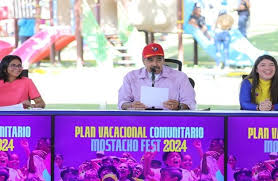 #7Ago| El presidente Nicolás Maduro (<a href="/NicolasMaduro/">Nicolás Maduro</a> ) anunció el inicio del Plan Vacacional Comunitario Mostacho Fest Bolívar 2024, dónde contarán con 12.500 recreadores y más de 300.000 niños beneficiados. 

#JusticiaSoberana