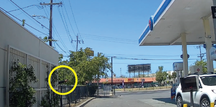 henrykleeKTVU's tweet photo. UPDATE: Richard Hardman, 25, arrested, charged by @USAO_NDCA w/being felon w/gun for having Glock 31 w/20-round magazine while being arrested by @oaklandpoliceca for firing shots - but not hitting - - intended victim at @arco station at W. Grand &amp; Market, per @FBISanFrancisco https://t.co/QHY0p4V3sK