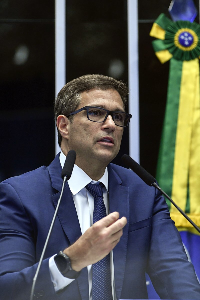 🚨URGENTE: Presidente do Banco Central, Roberto Campos Neto será investigado por manter empresas em paraísos fiscais e lucrar com investimentos remunerados pela taxa Selic, afirma o Deputado Federal <a href="/lindberghfarias/">Lindbergh Farias</a> (PT-RJ). Dito isso, será que consigo 100 comentários com CAMPOS