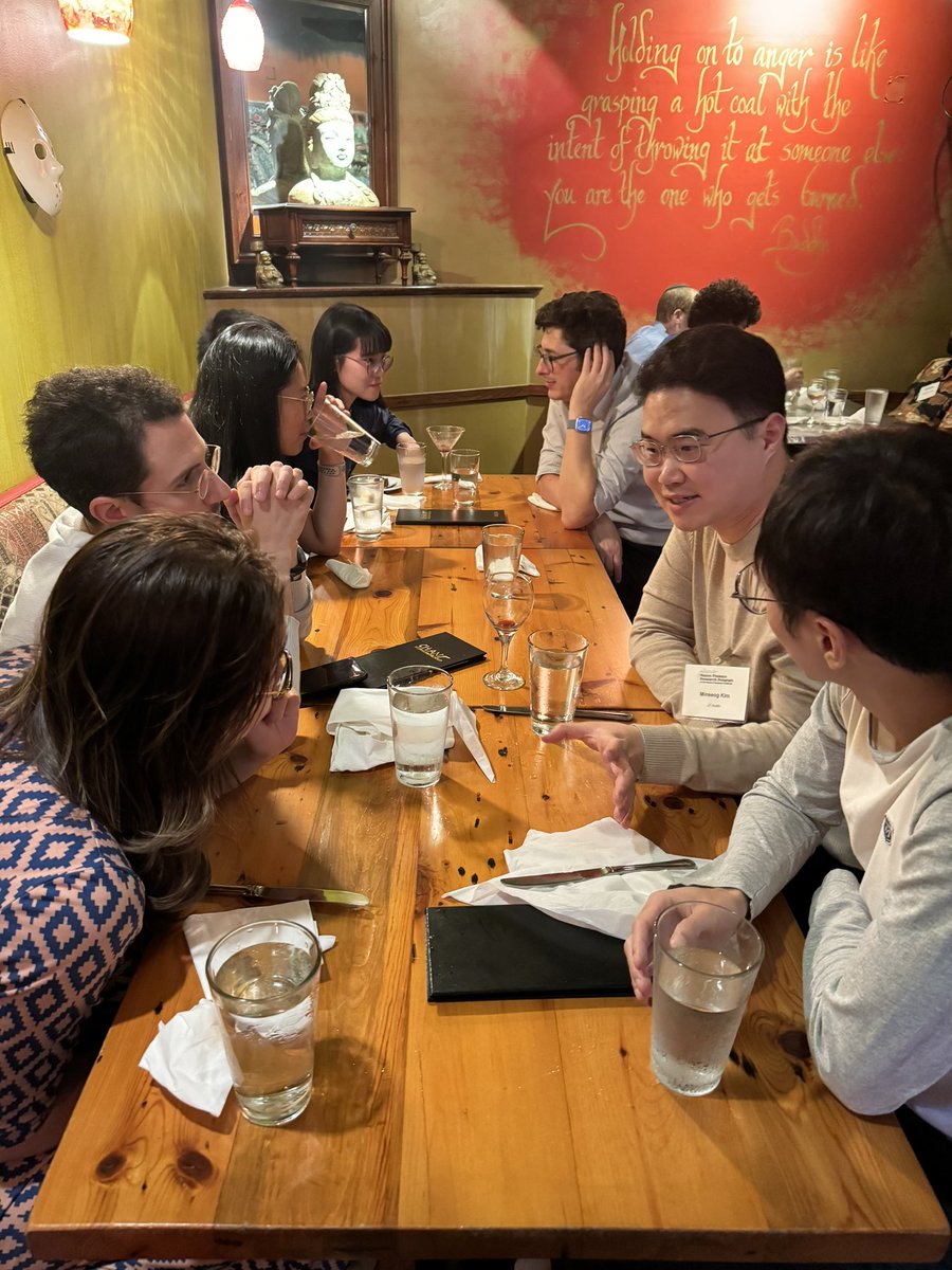 MFRProgram's tweet image. After a long day of rigorous research presentations and fruitful discussions on macroeconomics, our Summer Session young scholar participants got to enjoy a relaxing dinner coupled with live jazz! #EconTwitter