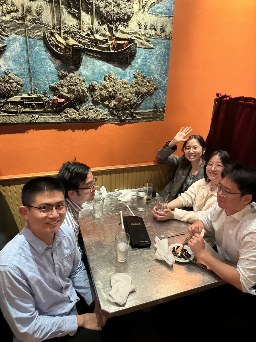 MFRProgram's tweet image. After a long day of rigorous research presentations and fruitful discussions on macroeconomics, our Summer Session young scholar participants got to enjoy a relaxing dinner coupled with live jazz! #EconTwitter
