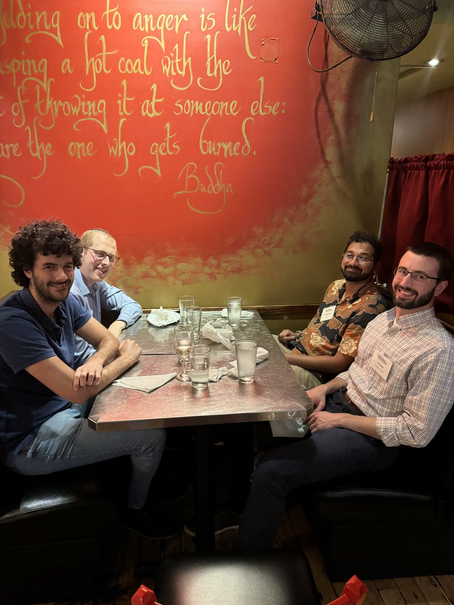 MFRProgram's tweet image. After a long day of rigorous research presentations and fruitful discussions on macroeconomics, our Summer Session young scholar participants got to enjoy a relaxing dinner coupled with live jazz! #EconTwitter