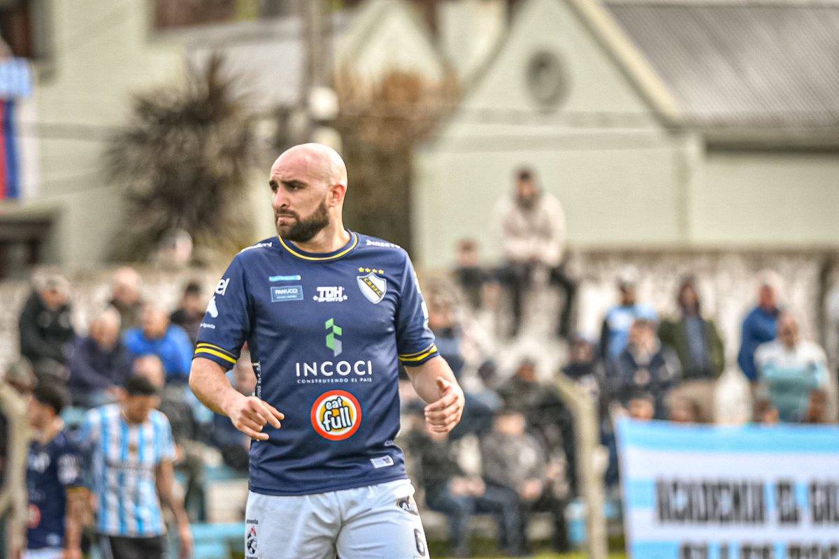 NUESTRO CAPITÁN ©️🫡