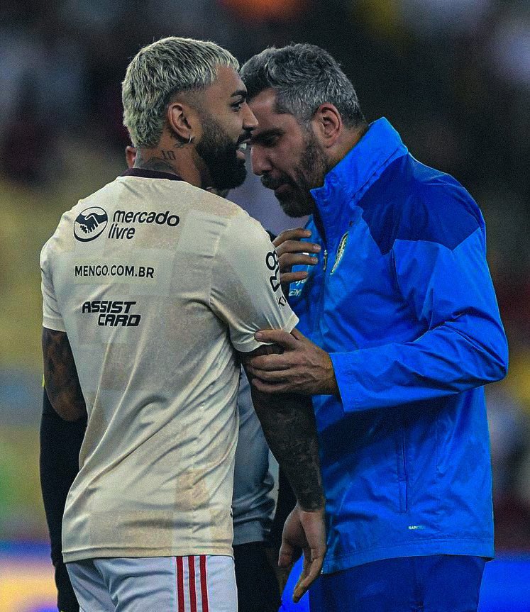 picmeiras's tweet photo. se em 2025 esse cara não vir eu não vou entender nada https://t.co/vJRpVqJMT9