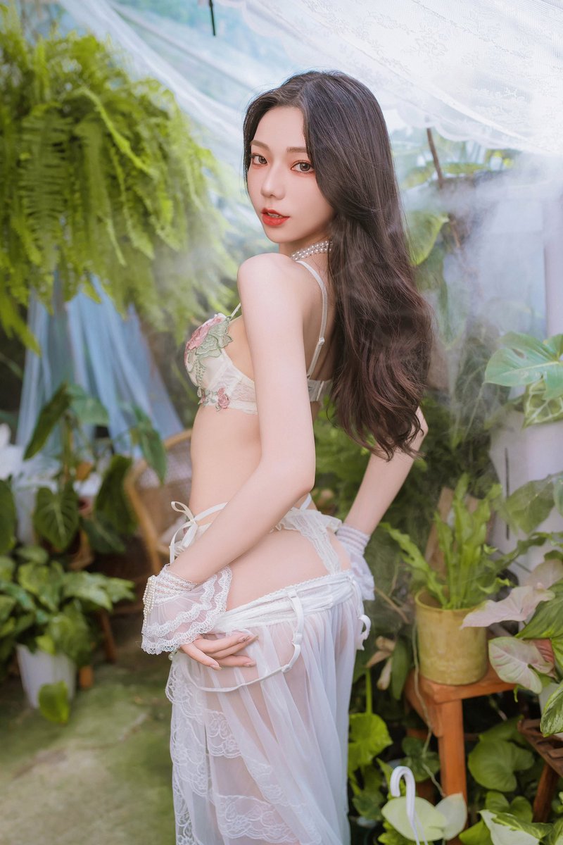 https://t.co/V3mbodCq9o
今晚00:00 JV準時上架💕

七夕情人節主題～維納斯女神啾啾大放送！
①成人展前300位蒐藏者可免費合照
②加碼私訊福利這次是影片喔！
③加購此造型簽名拍立得（在成人展現場開放挑選）
給我的男朋友們送好送滿🥰沒有秒蒐藏的不是男人了吧！

這套下半身是丁字🍑控不要錯過了🤤 https://t.co/hF8NMrzpy5
