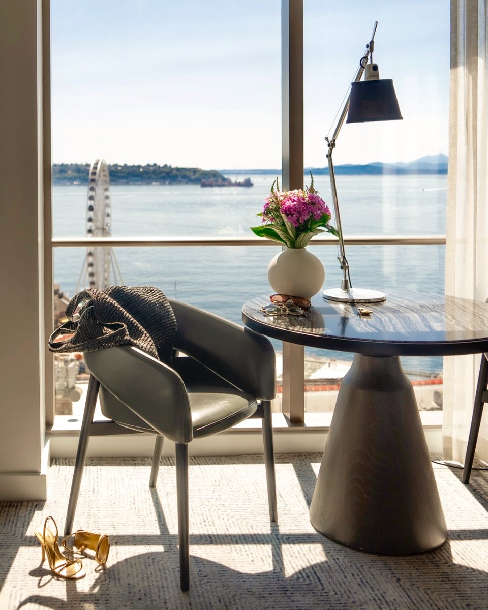Four Seasons Seattle (@fsseattle) on Twitter photo Retreat to your waterfront suite, a true sanctuary after a day of Seattle adventures. bit.ly/3SH48Gx
#fourseasons #seattle Retreat to your waterfront suite, a true sanctuary after a day of Seattle adventures. bit.ly/3SH48Gx
#fourseasons #seattle