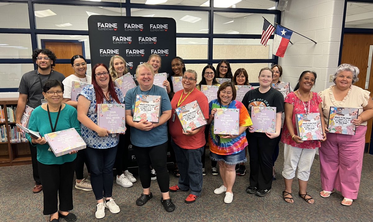 ngonzalezperez's tweet photo. We had a very special delivery for our amazing @ES_Farine teachers! @Heather_Kell15 donated planners to our teachers designed by her! Our teachers can’t wait to use it! #strongertogether #kellofaplan https://t.co/rdqzQ8aI3k