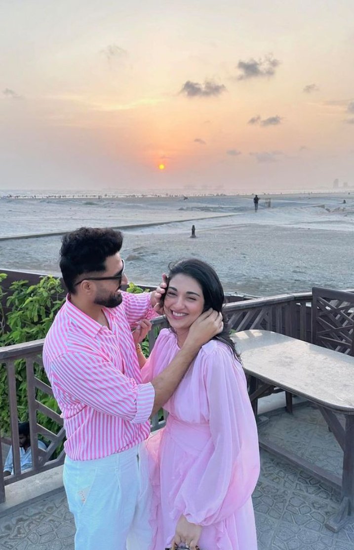 Tashuyr's tweet photo. Aadhi Expectations To Meri Iss Couple Ne Bada Di Hai 😭 https://t.co/ioEHNYQquA