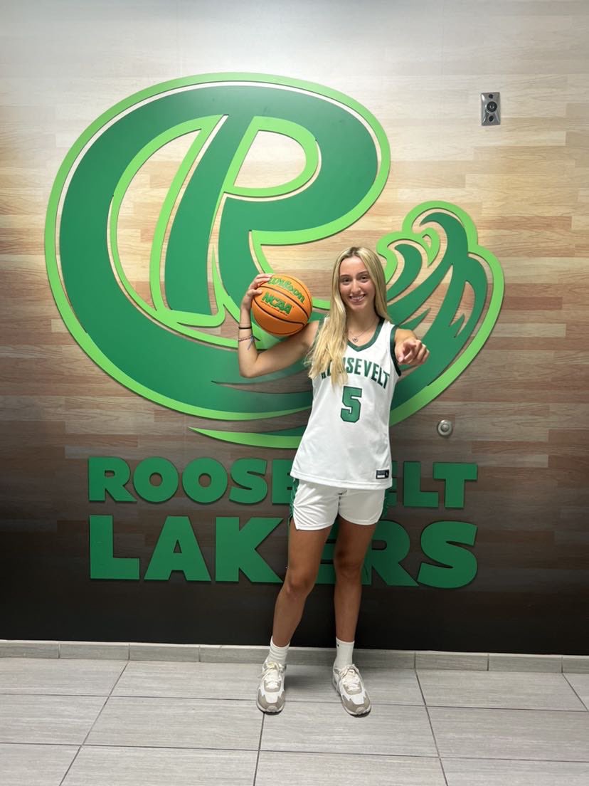 Jenna Welsch (@jennawelsch5) on Twitter photo I had an amazing time visiting Roosevelt!! Thank you so much 🙏🏼 #RUallin #Views <a href="/CoachDeonT1/">Coach Deon Thomas</a> I had an amazing time visiting Roosevelt!! Thank you so much 🙏🏼 #RUallin #Views <a href="/CoachDeonT1/">Coach Deon Thomas</a>