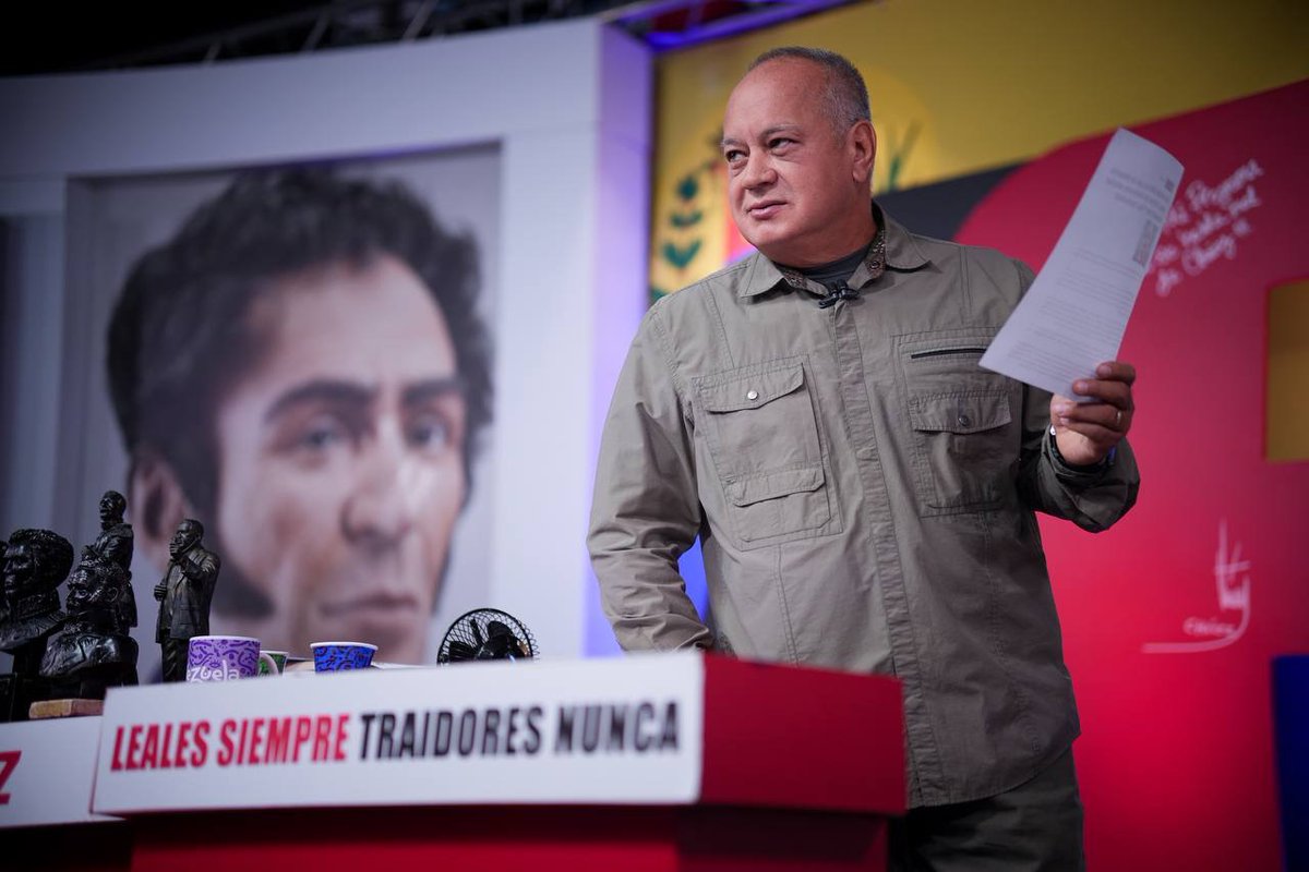 #EnVivo <a href="/dcabellor/">Diosdado Cabello R</a>: El chavismo es un bloque sólido y unido a diferencia del sector opositor que se mantienen en permanentes diatribas y diferencias internas.

#VenezuelaSeRespeta #7ago