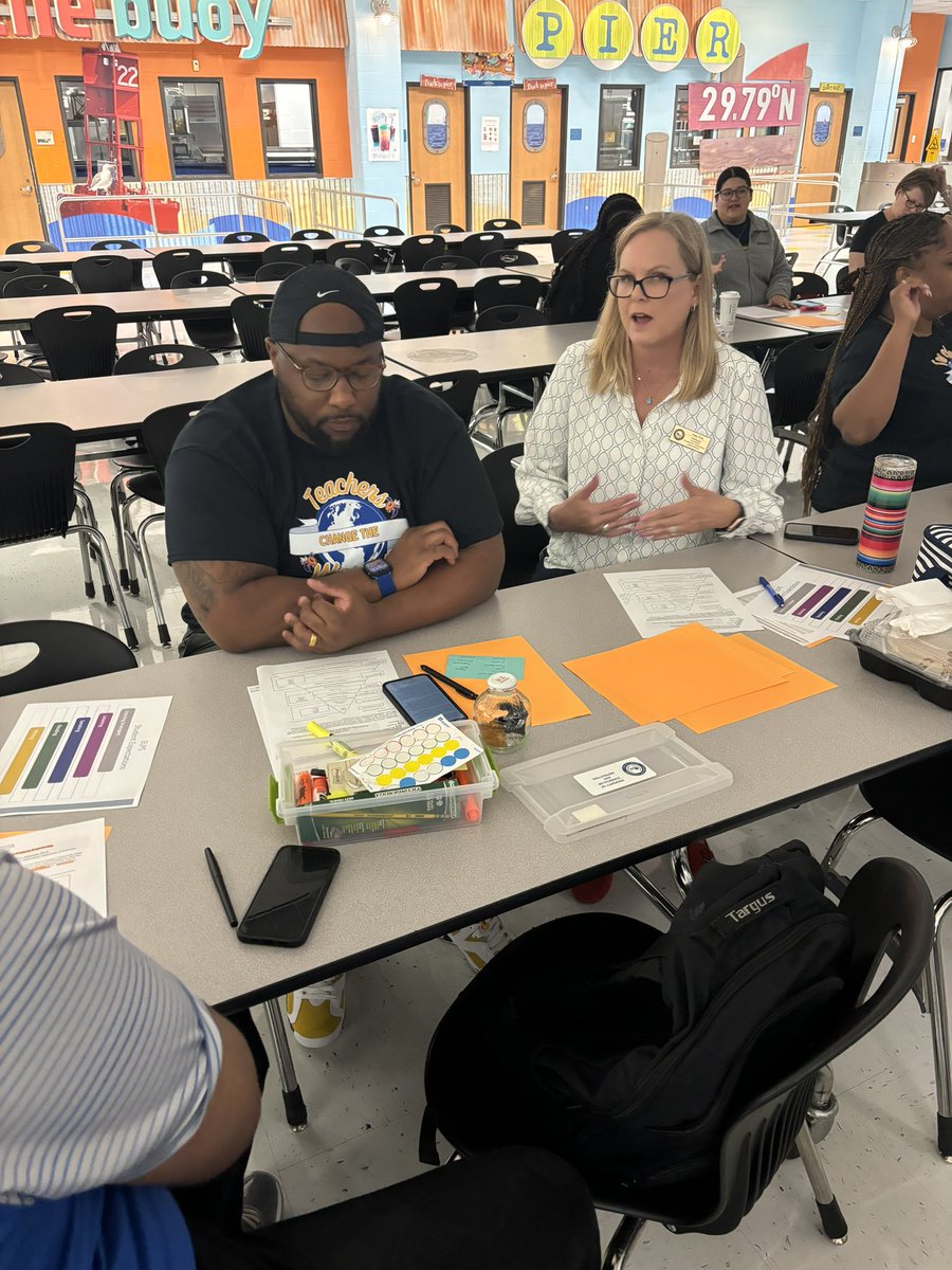 TaomiDavis's tweet photo. Our teachers are committed to excellence! Today’s QSSSA PD provided valuable tools for enhancing classroom interactions and increasing student engagement. 🐝📚 @AliceJohnsonJrH https://t.co/JnGnk5Dl7m
