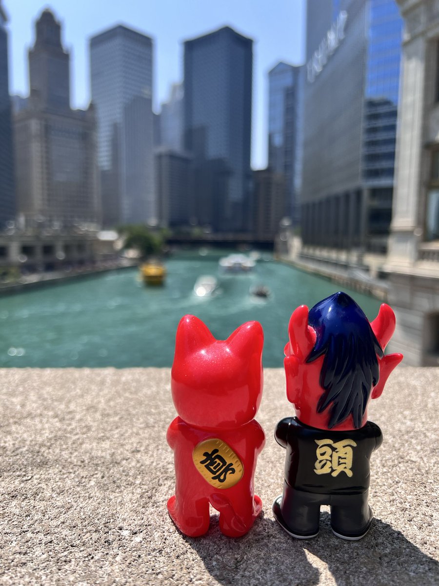 RickyTo828's tweet photo. ⚡️RHND⚡️
#realhead #真頭 #真頭不滅 #真頭玩具 #realxhead #RxH #RHND #realhead_mori #realheadnotdead #sofubi #sofubitoy #sofvi #sofvitoy #madeinjapan #マニイチロー #aliman #異形 #rto77 #chicago #illinois #milleniumpark #wrigleybuilding https://t.co/kqf3hoDYyA