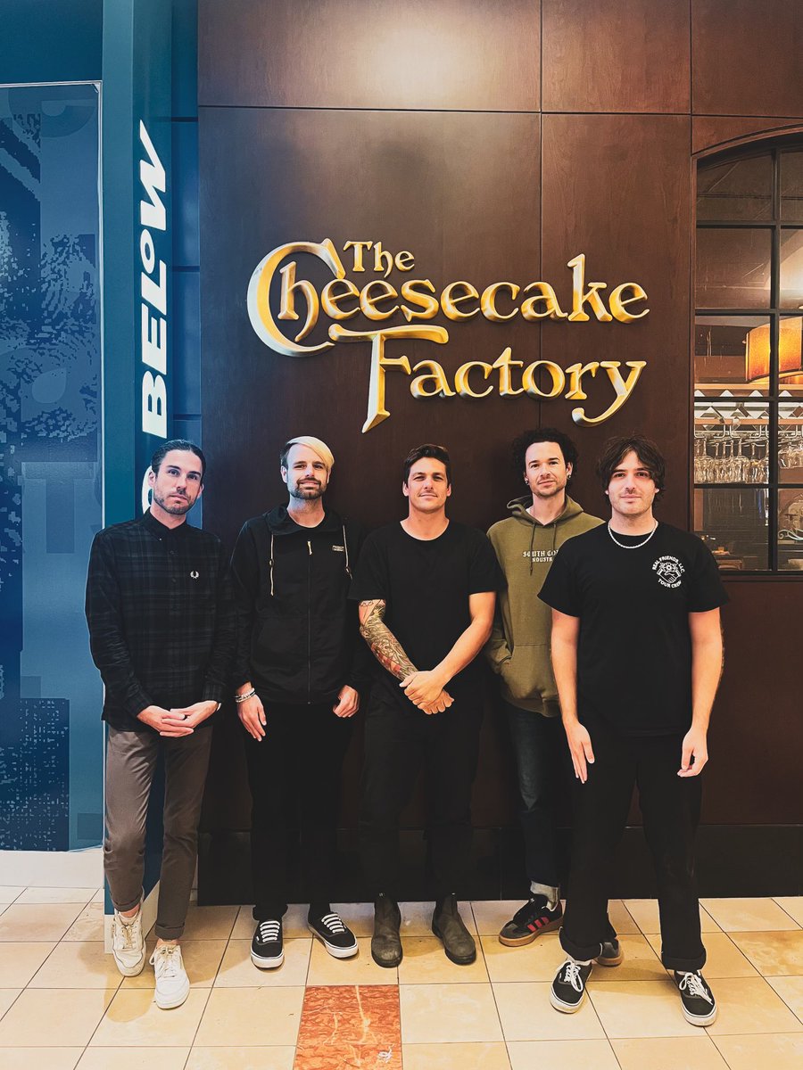realfriendsband's tweet photo. We celebrated the announcement of our new album “Blue Hour” tonight. https://t.co/qDfo0Y5Hje