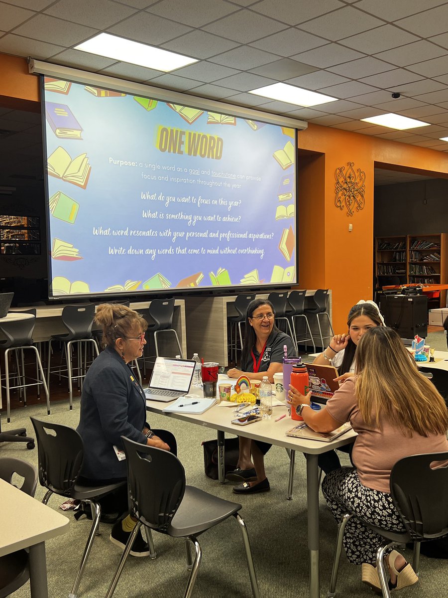 HCISD Library Services - Secondary Schools tweet media