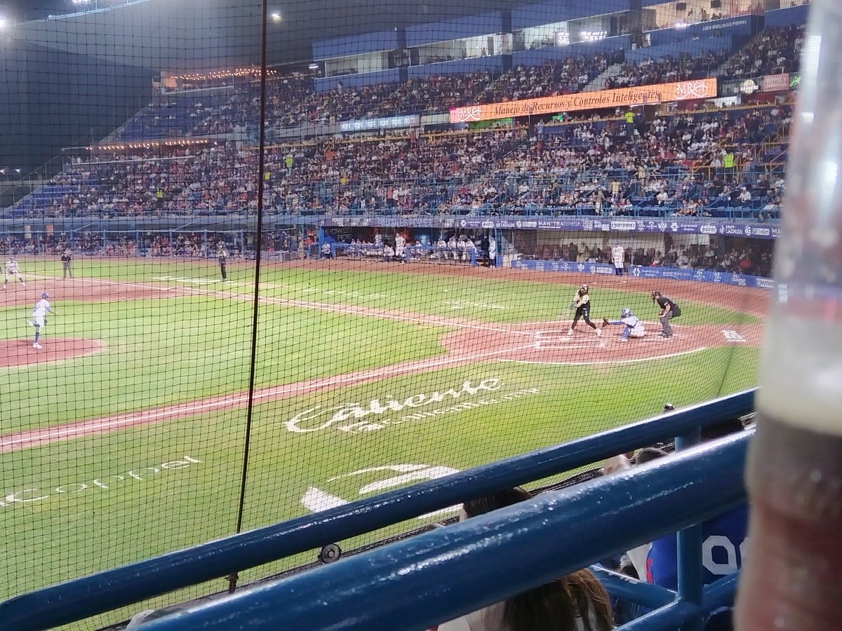 Hoy gana el acero....
<a href="/AcererosOficial/">Acereros de Monclova</a>