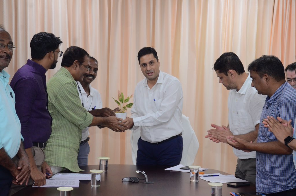 fcieacitu's tweet photo. Under the leadership of Dr A Sampath, President FCI Employees Association (CITU) had a fruitful meeting  with a truly positive and supportive General Manager Shri C P Saharan ji. Progress ahead!" https://t.co/fx4J7oH9Ch
