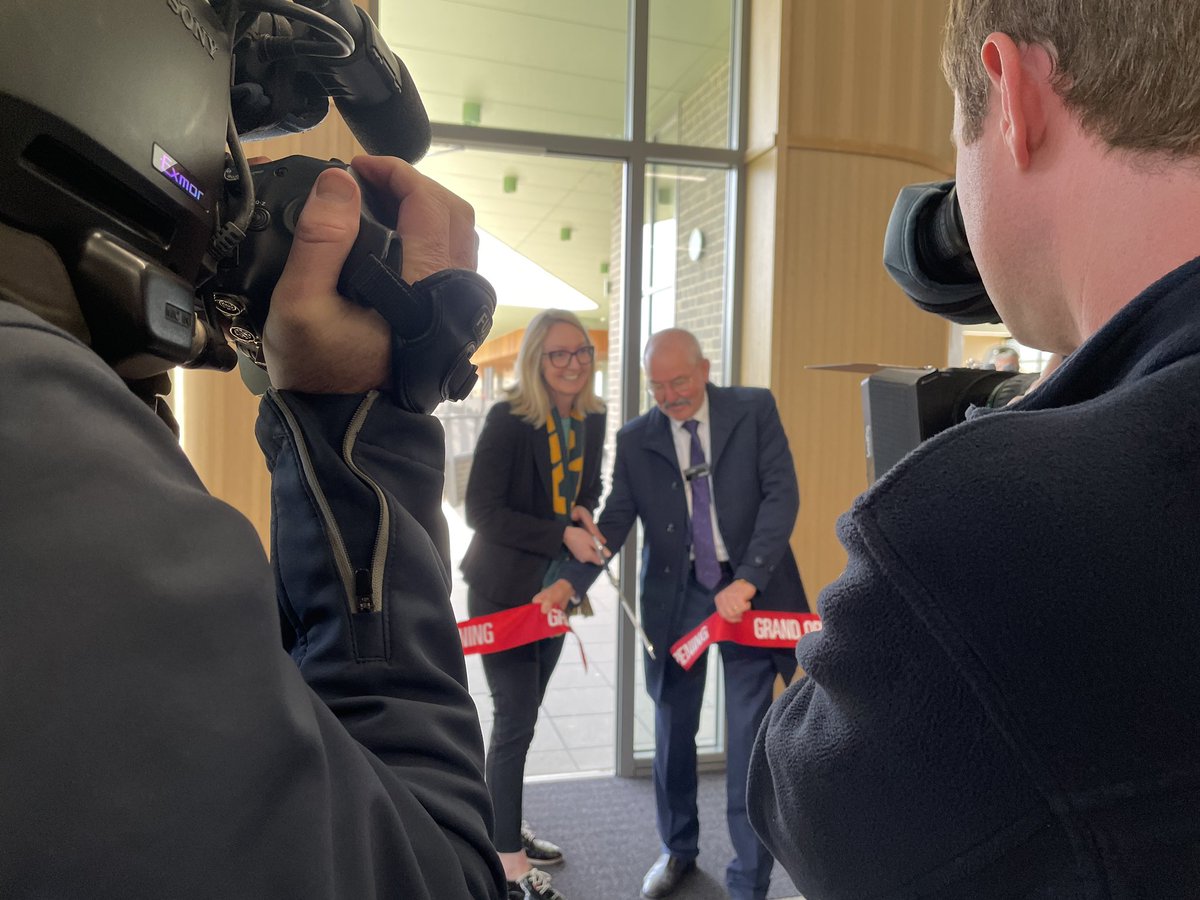 anthony bunn (@adbunn) on Twitter photo Ribbon cut to officially open long awaited Baranduda Fields which has grounds for football, soccer, netball and rugby. Ribbon cut to officially open long awaited Baranduda Fields which has grounds for football, soccer, netball and rugby.