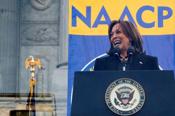 JJonsoon's tweet photo. Harris has no ties to this land!  she has not a single ancestor born or buried here!

This is a weird popularity contest from the NAACP and devine9 who know she is not a Black American! https://t.co/2mqdPywcvR