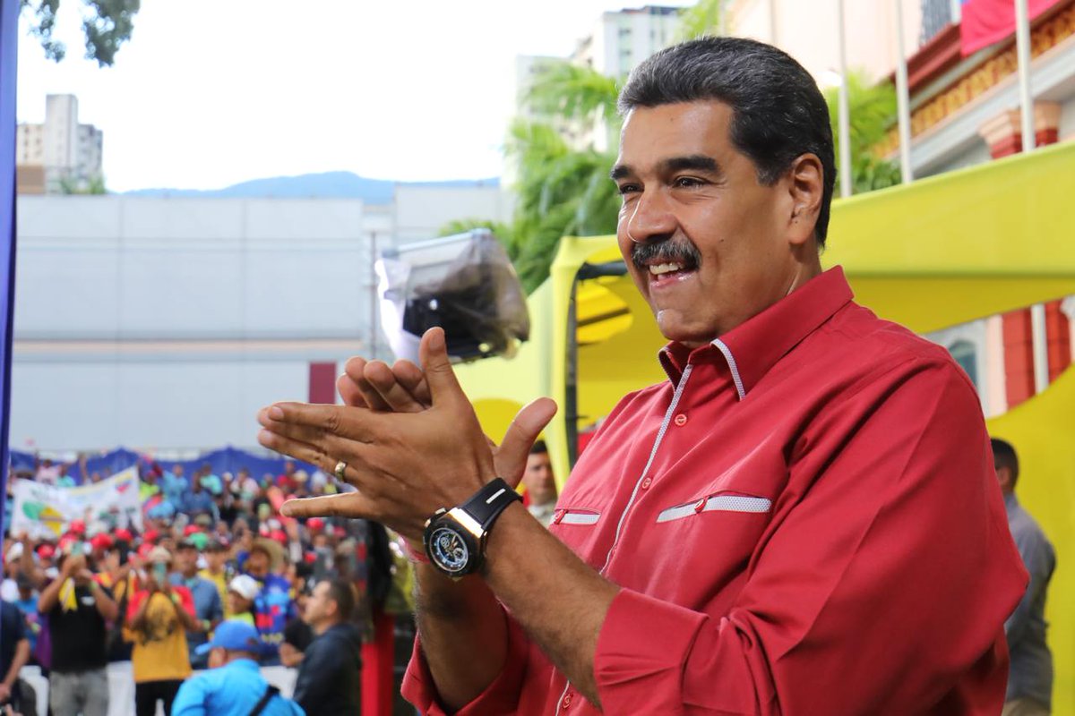 Gobierno_deLara's tweet photo. #7Ago El Pdte @NicolasMaduro recibió en el Palacio de Miraflores la marcha del sector pesquero y agrícola. "Nada ni nadie nos va a quitar la paz, nadie nos va a robar la Patria. ¡Que viva el pueblo de Venezuela pescadores, pescadoras, el acuicultor, campesinos y productores" https://t.co/Wh6Hv3zfZV