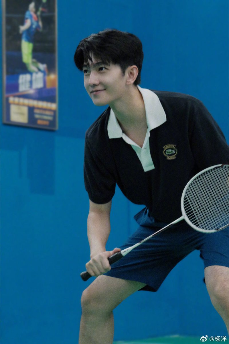 yangyang_tweets's tweet photo. 240808 ➙ #YangYang shared new snaps in weibo🏸

"lets exercise together, # national fitness day #"

#杨洋 #YangYang杨洋 #หยางหยาง https://t.co/AoK65L2Mvq