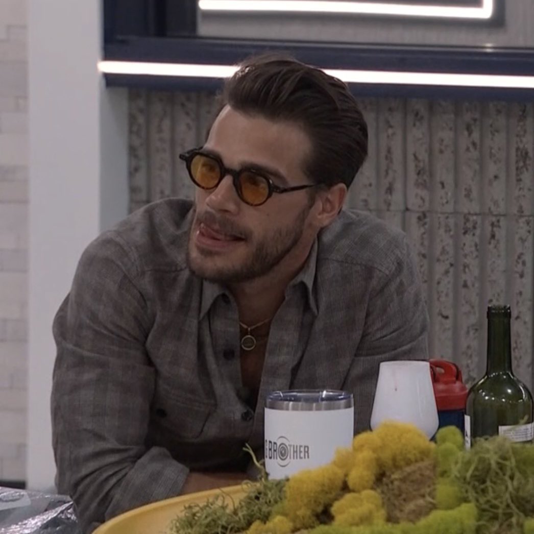 itsmathewturner's tweet photo. I love him your honour #BB26 https://t.co/yLVvulhFLW