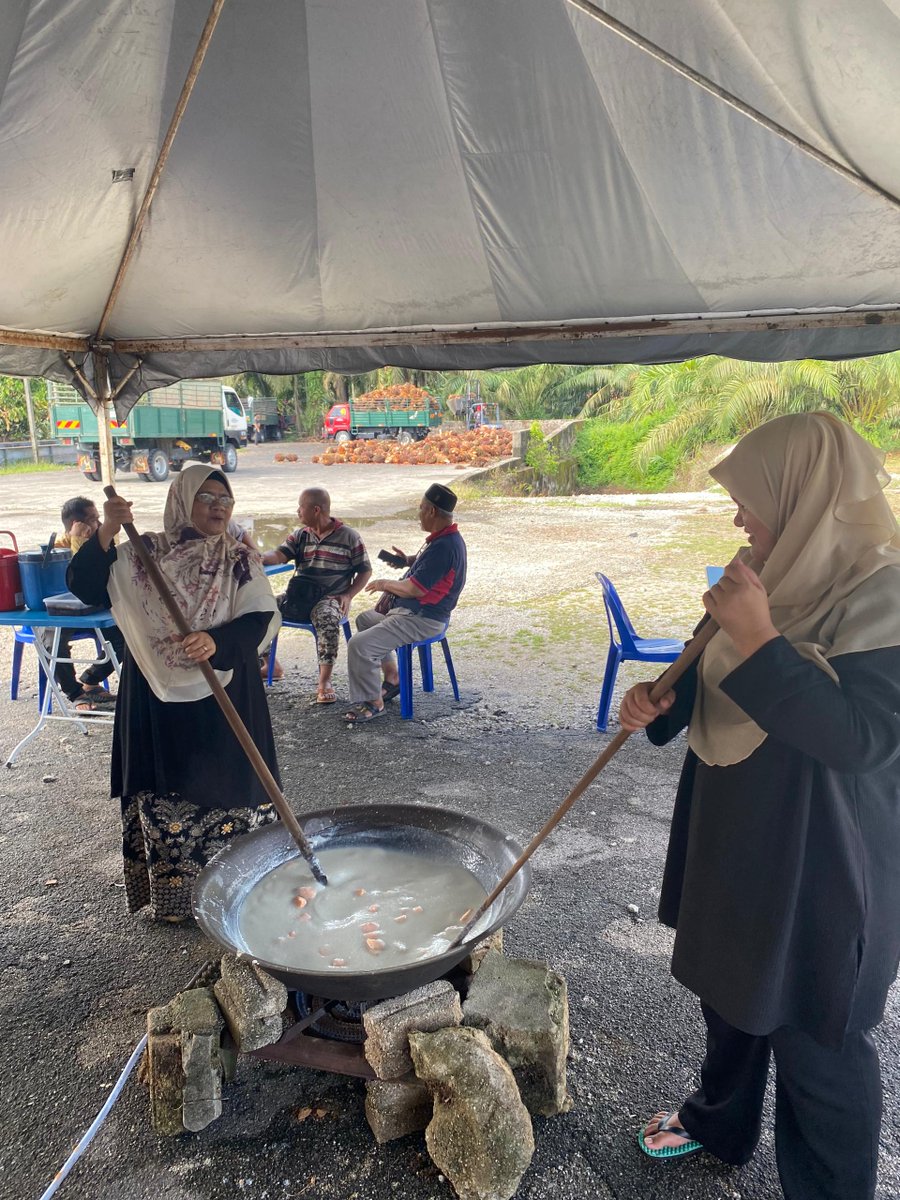 ppk_selama's tweet image. Repost :
📷 PROGRAM KACAU BUBUR ASYURA
📷 09.OO PAGI
📷 Perkarangan Pejabat Ppk Selama Kedah
📷 7 OGOS 2024 (RABU)
Gambar sekitar program yang telah berlangsung seperti berikut :