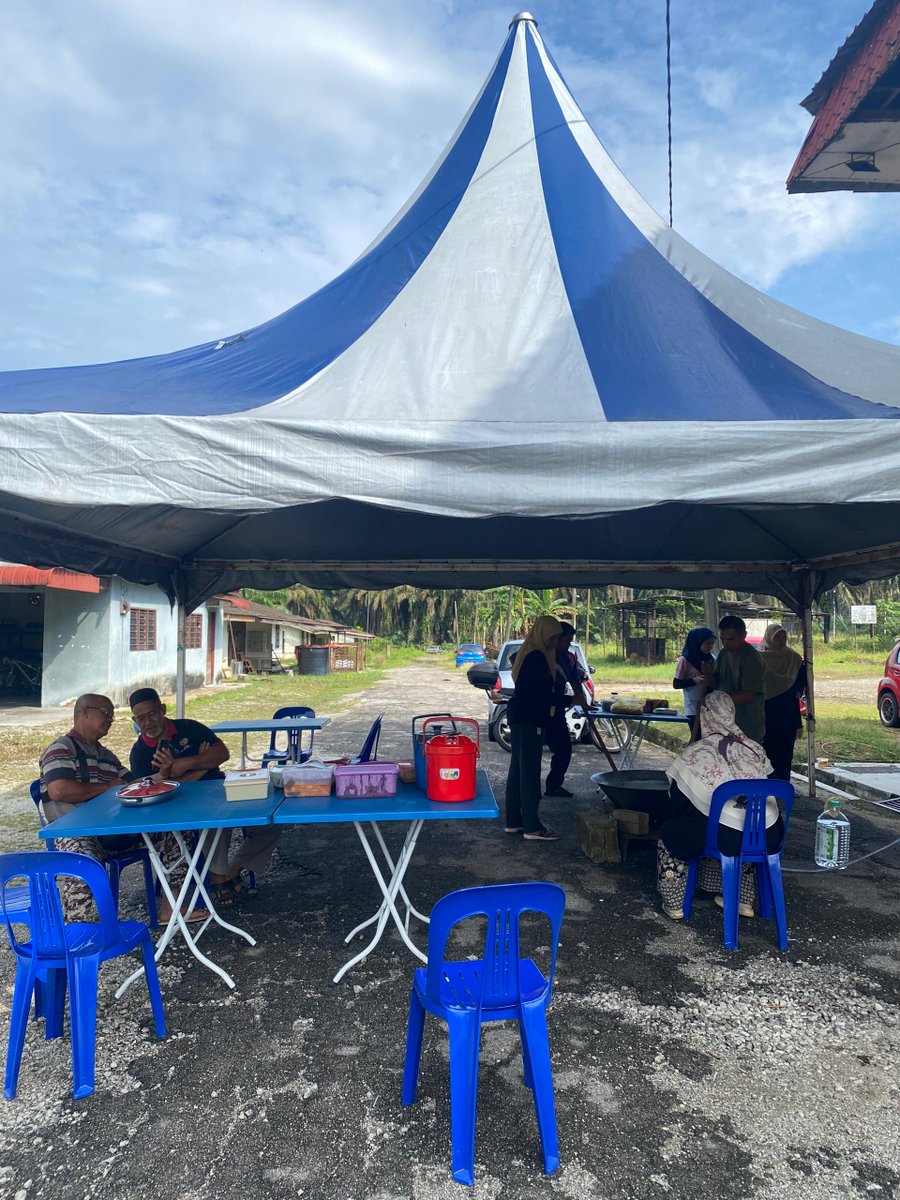 ppk_selama's tweet image. Repost :
📷 PROGRAM KACAU BUBUR ASYURA
📷 09.OO PAGI
📷 Perkarangan Pejabat Ppk Selama Kedah
📷 7 OGOS 2024 (RABU)
Gambar sekitar program yang telah berlangsung seperti berikut :