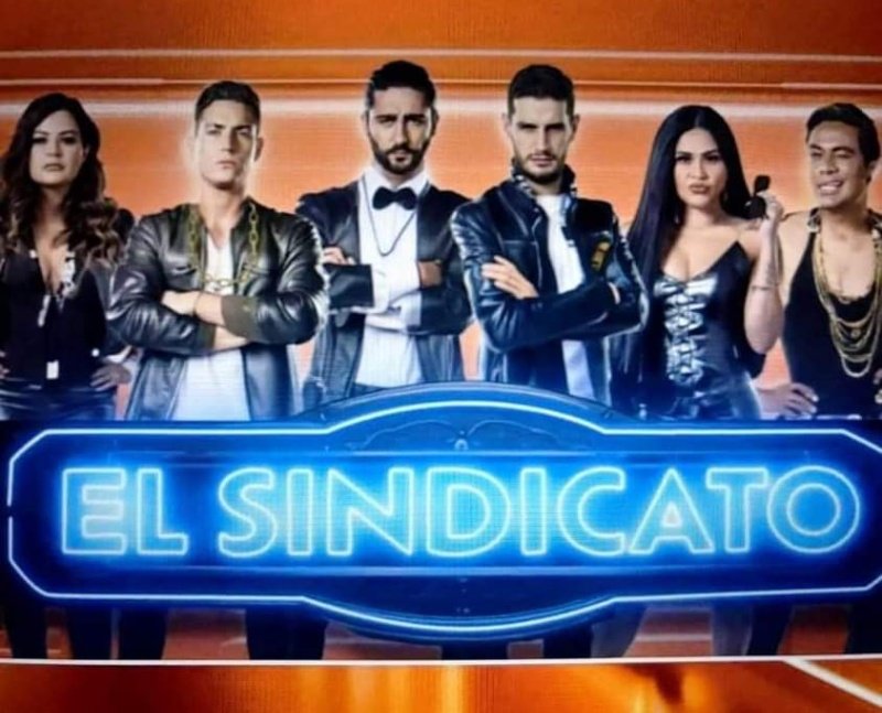 la ironía de que se hagan llamar "el sindicato" cuando la mayoría de ellos va a salir sin trabajo ni oportunidades laborales JAJAJAJAJAAJ

#LaCasaDeLosFamososMX