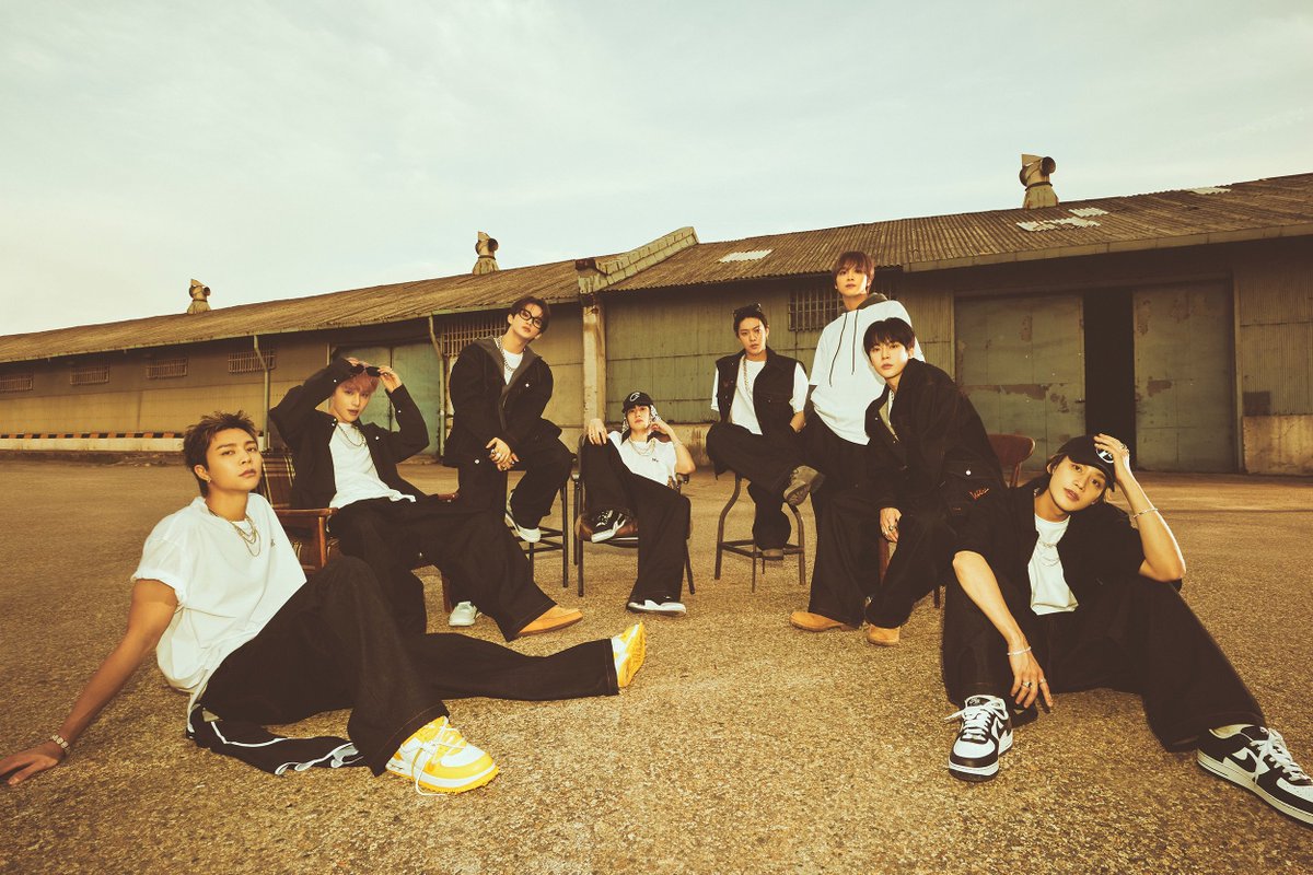 NCTsmtown_127's tweet image. 막강 파워 NCT 127, 정규 6집 타이틀 곡 ‘삐그덕’ 7월 써클 음원 차트 1위! 
주간 차트도 디지털·다운로드 부문 2관왕! ‘삐그덕’에 빠진 가요계!

m.entertain.naver.com/article/108/00…

#NCT127 #WALK #NCT127_WALK
#삐그덕 #NCT127_삐그덕
#NCT127_삐그덕_Walk