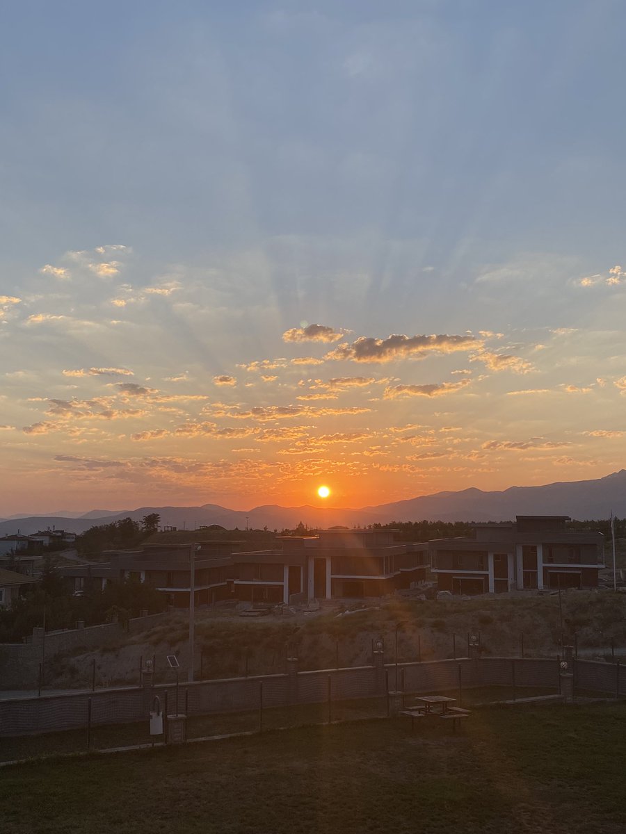 Giriş, gelişme ve sonuç