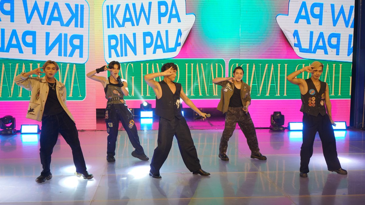 itsShowtimeNa's tweet photo. 💥 The MONSTERS of PPOP are here! Let's go, VXON!

#ShowtimeGustongGusto
Subscribe, follow and watch us LIVE Monday to Saturday 12nn

https://t.co/6a3FbJJ7pp
https://t.co/FA9ip4yRhx
https://t.co/kJcqr7VPM7 https://t.co/u4QA8INZil