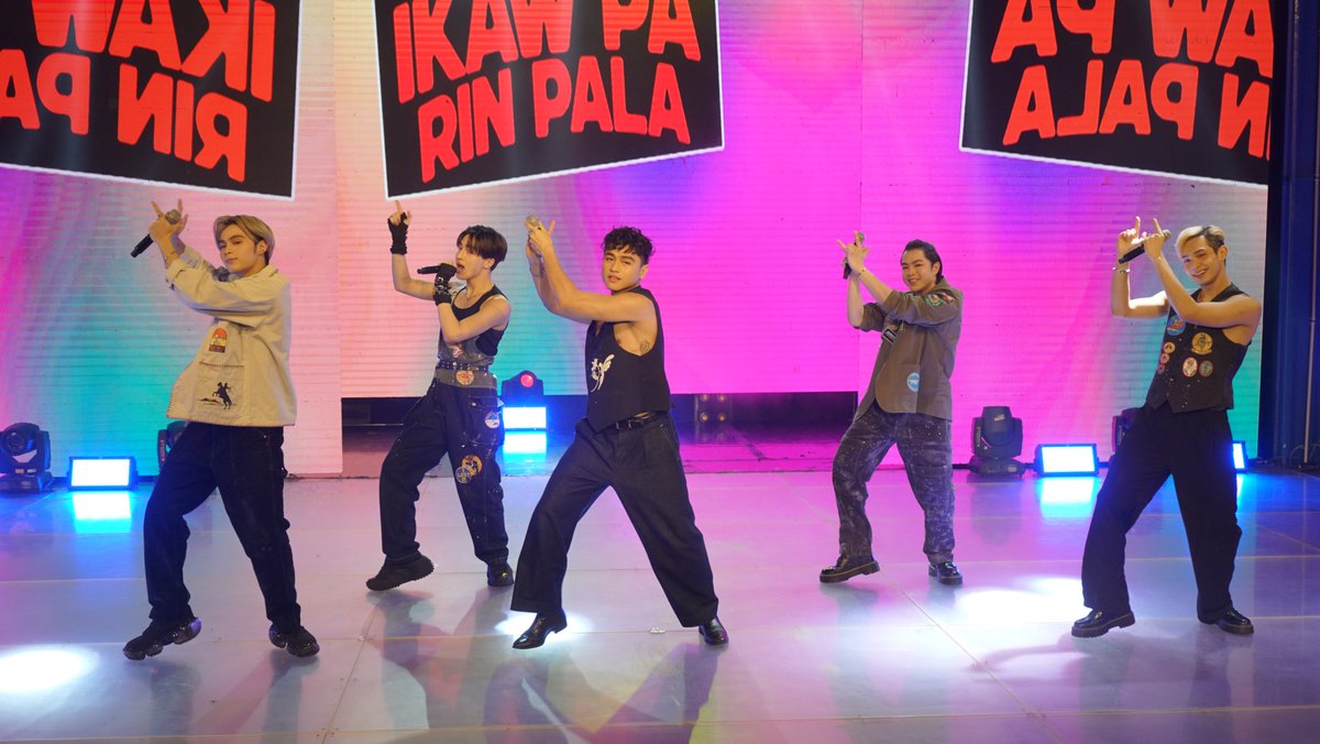 itsShowtimeNa's tweet photo. 💥 The MONSTERS of PPOP are here! Let's go, VXON!

#ShowtimeGustongGusto
Subscribe, follow and watch us LIVE Monday to Saturday 12nn

https://t.co/6a3FbJJ7pp
https://t.co/FA9ip4yRhx
https://t.co/kJcqr7VPM7 https://t.co/u4QA8INZil