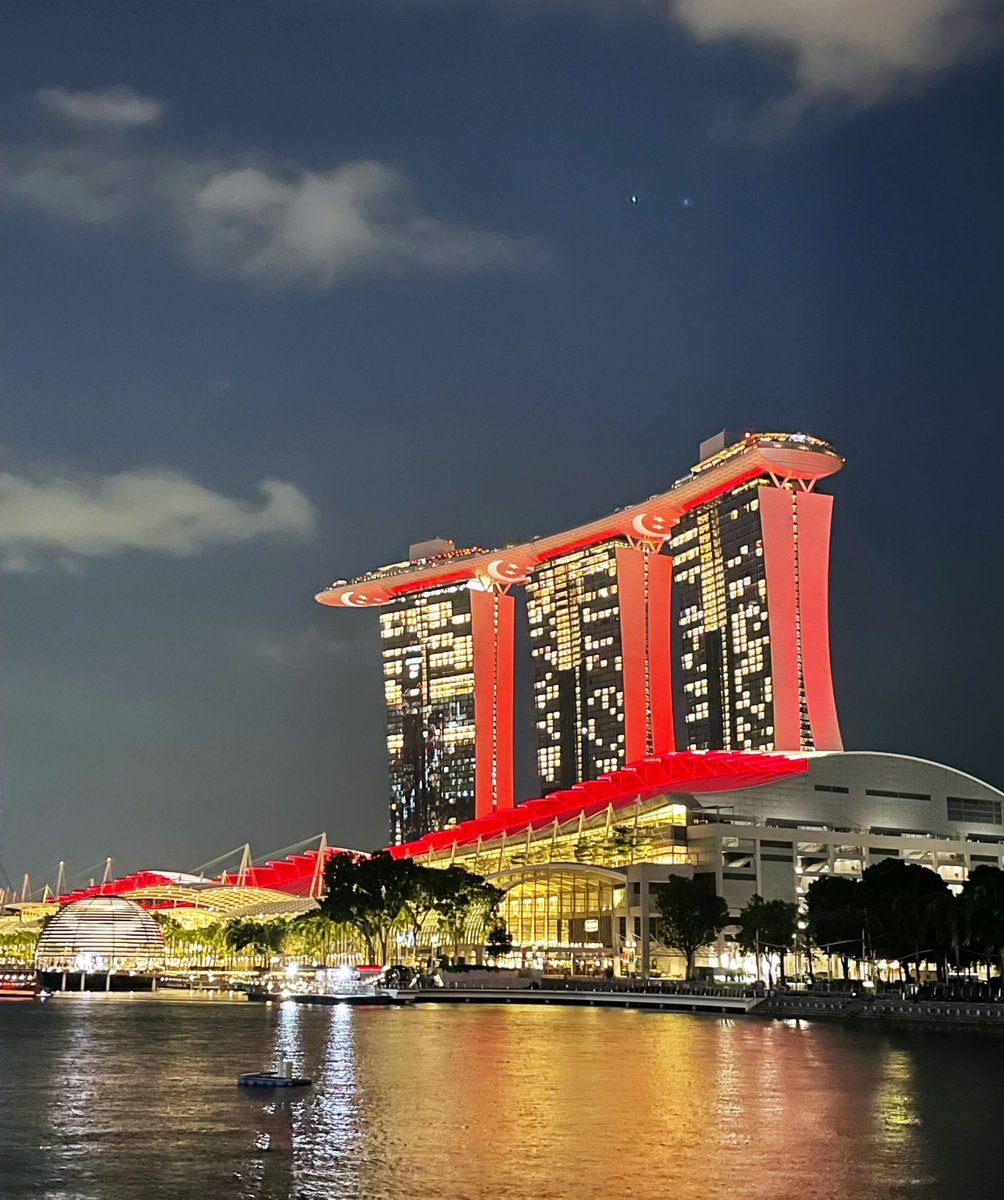 Happy National Day to our Singapore-based friends!  Thank you for meeting with us this past week.  We'll be back soon so please reach out if you'd like to catch up when we next visit.

#singapore #nationalday2024 #glxdigital #cargomanagementsoftware #LNG #crude #energytrading