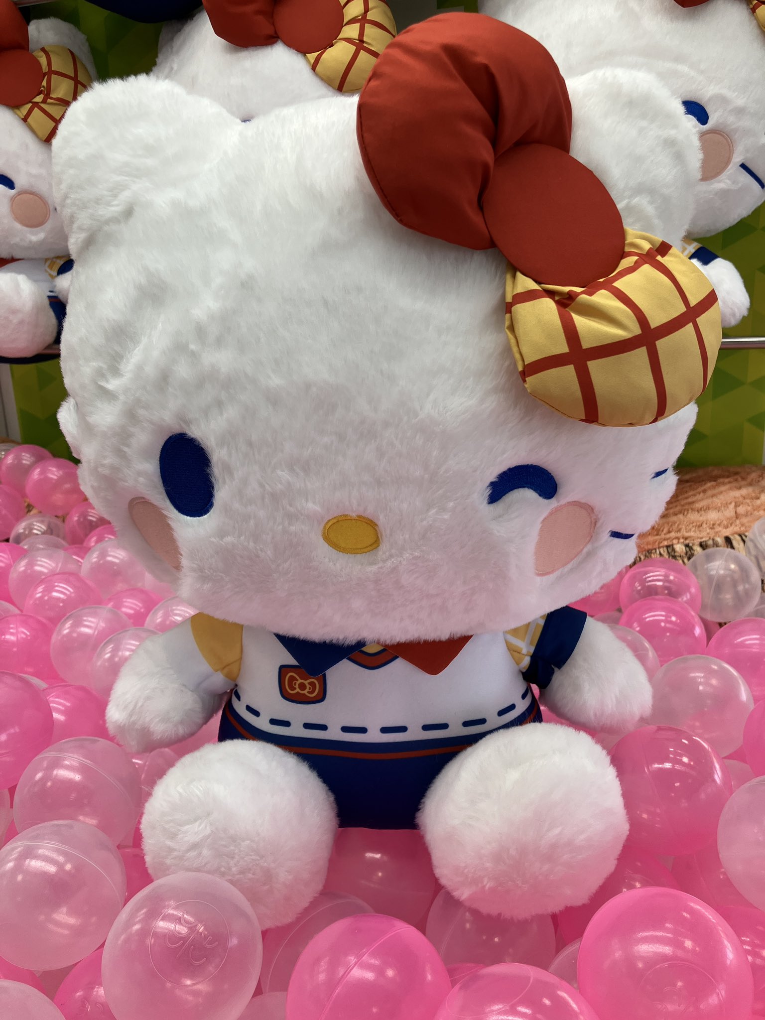ハローキティ エイコー プライズ ぬいぐるみ5体 希少！ハローキティ ぬいぐるみ5体☆エイコー制服 a-nation