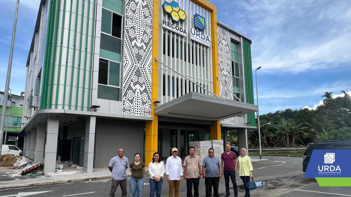 recodasarawak's tweet photo. Arrived in Kapit for the Rural Connectivity Monitoring Project Meeting, to be held tomorrow!

READ MORE: https://t.co/RJIJpOFNcE

#RECODA #SCORE #URDA #Kapit #Development https://t.co/cvYrAEGwnc