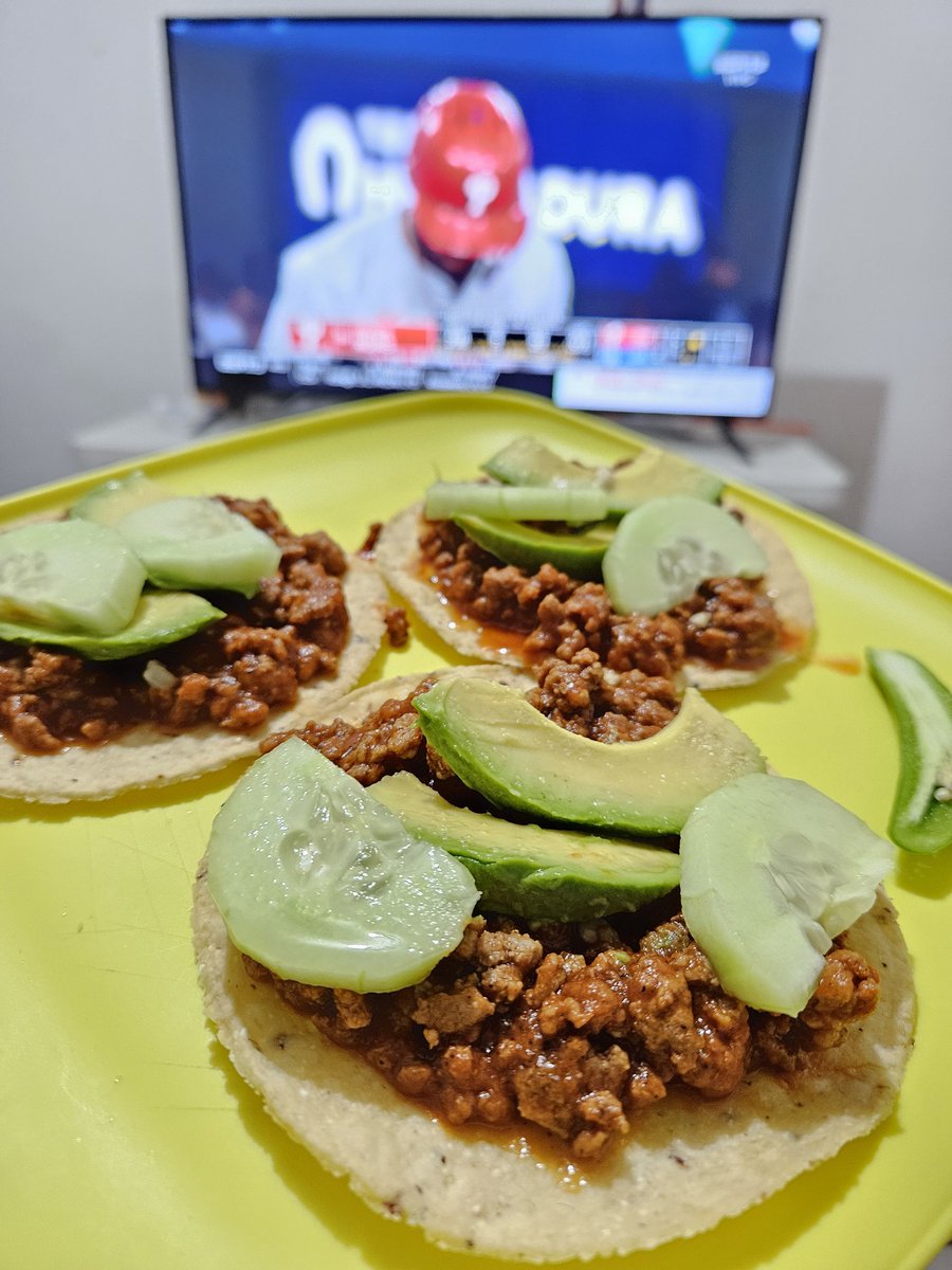 mikehungry's tweet photo. Sintonizando desde Hermosillo, Sonora 🍊 @EJerezESPN @GuillermoCelis #MLBxESPN https://t.co/YOtLfqmIut