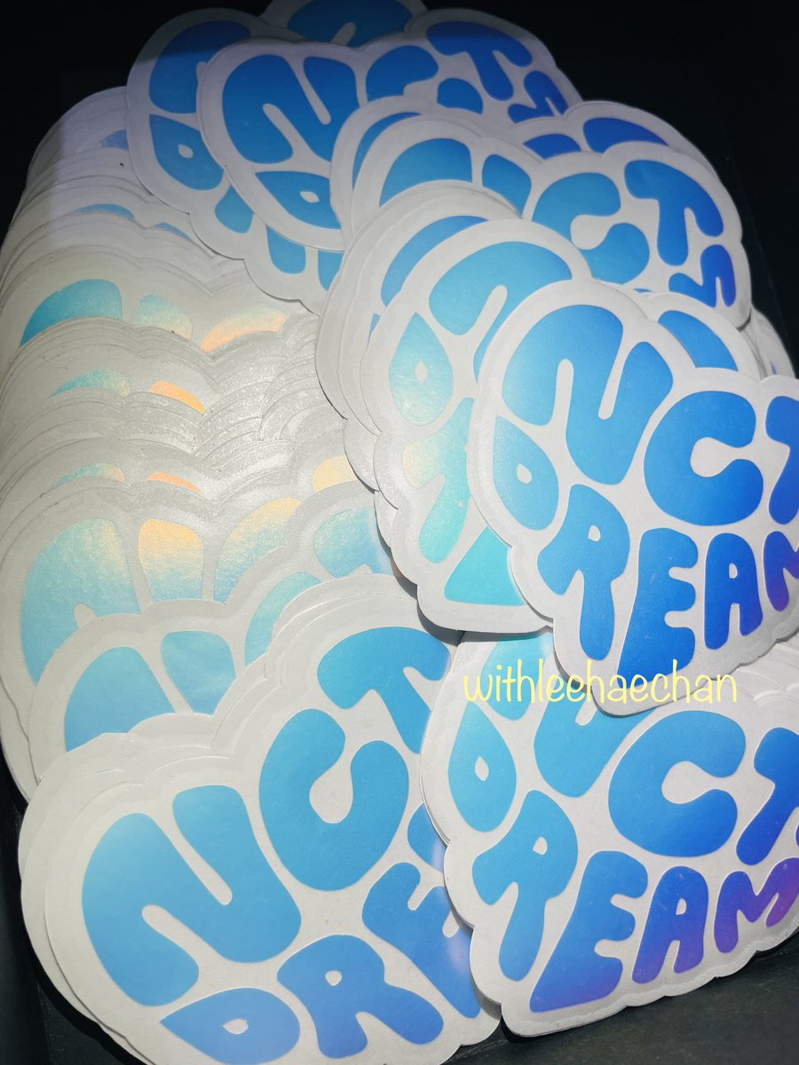 withleehaechan's tweet photo. Giving away NCT Dream decals on D1 and D2! Had these reprinted but I totally forgot na to create pubmats and all. Ill just post nalang once Im near MOA na. Accepting trades din. For my moots just dm me! ☺️✨🤍 #NCTDREAM_THEDREAMSHOW3_in_MNL https://t.co/kjJoa8cfET