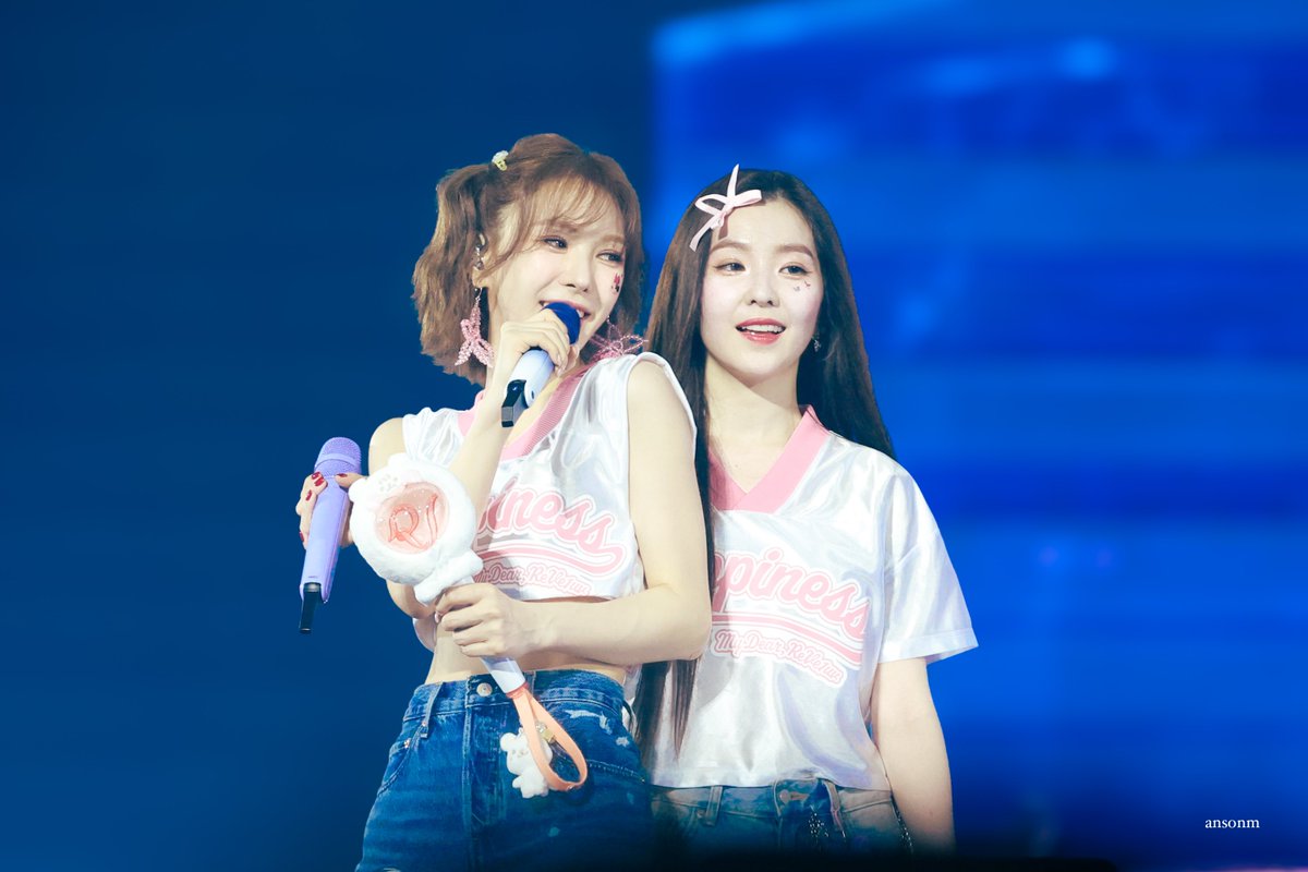 _DestroyMyLife's tweet photo. missing my baby girls 💙🩷🥺 https://t.co/8w0HETtHmB