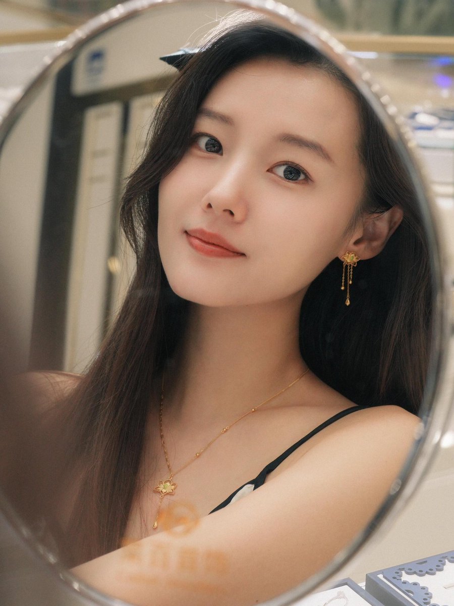 每天照一照镜子，怎么那么可爱呀？ https://t.co/gSuinckt5v